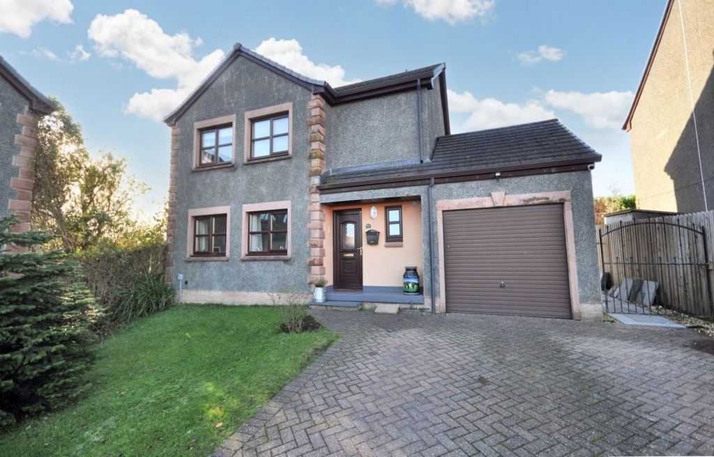 Property photo 1 of 27