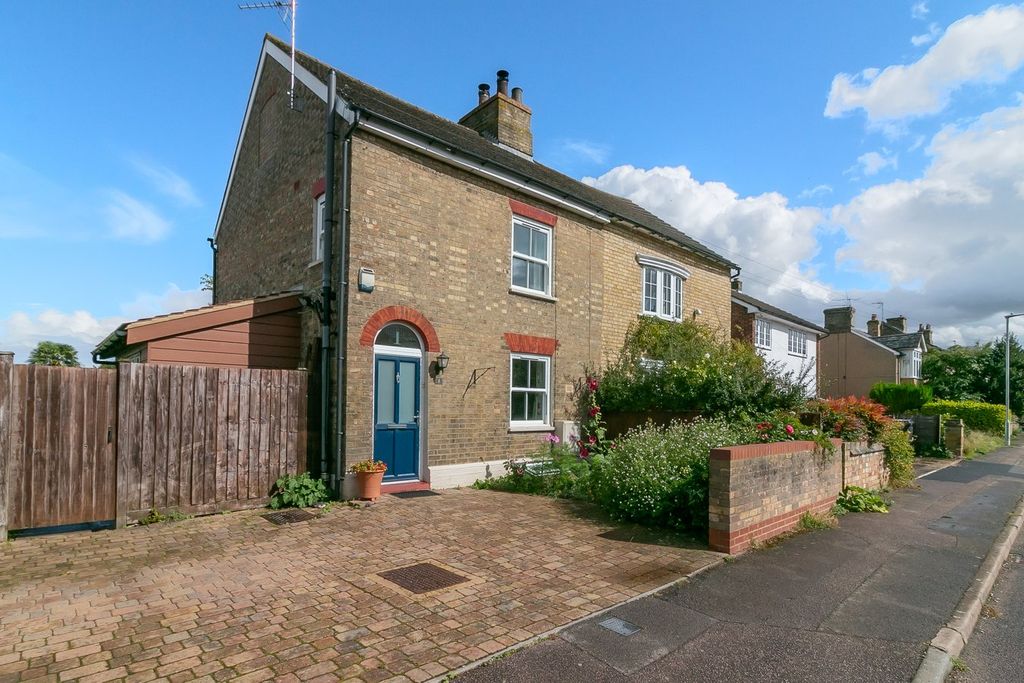 Property photo 1 of 18