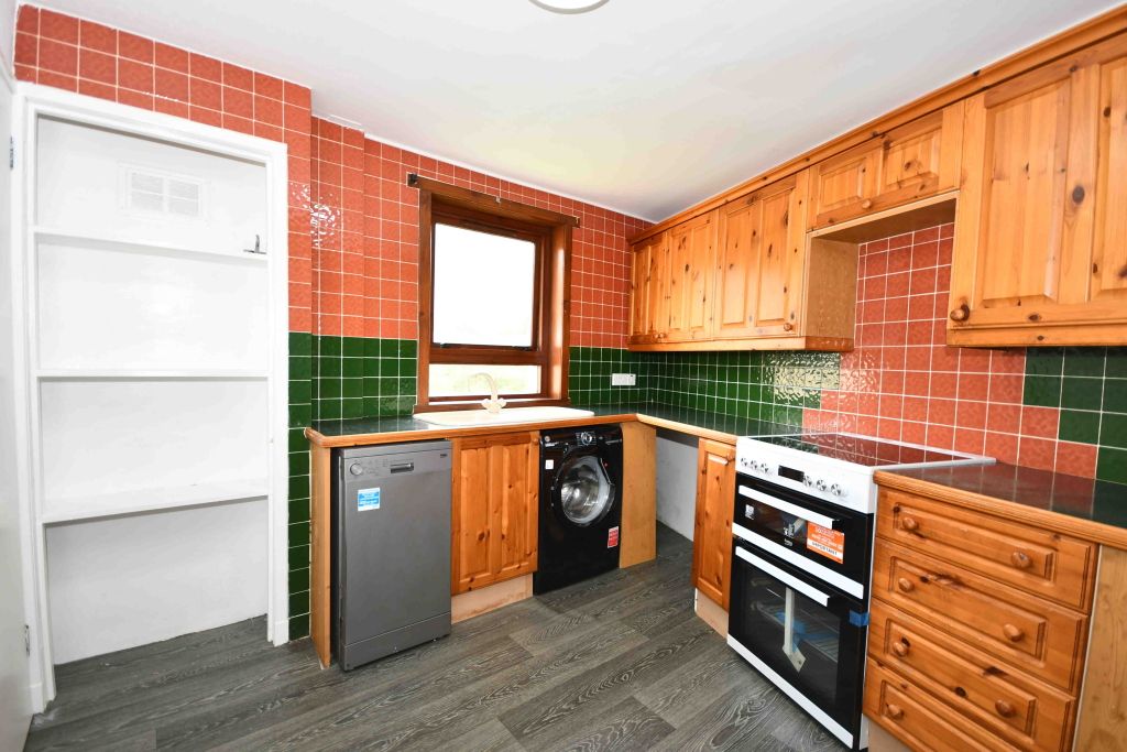 Property photo 3 of 12 Photo