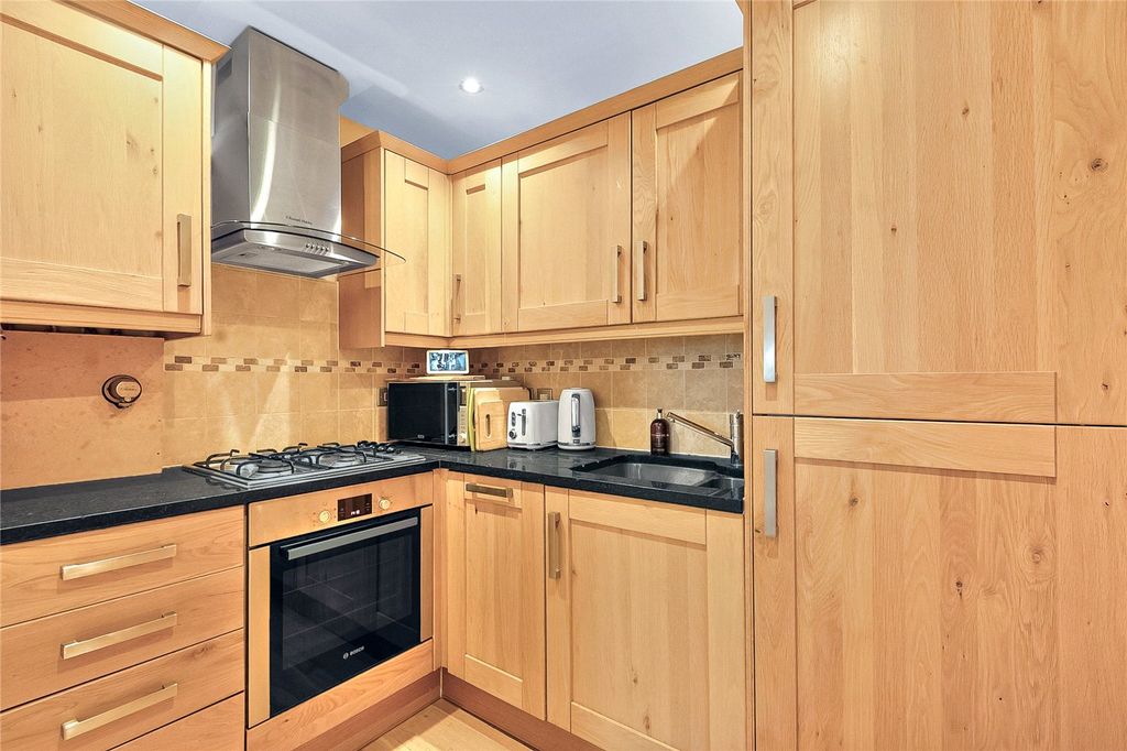 Property photo 2 of 8 Kitchen