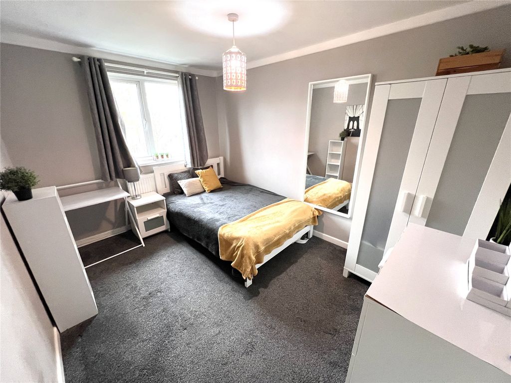 Property photo 1 of 11 Picture No. 23