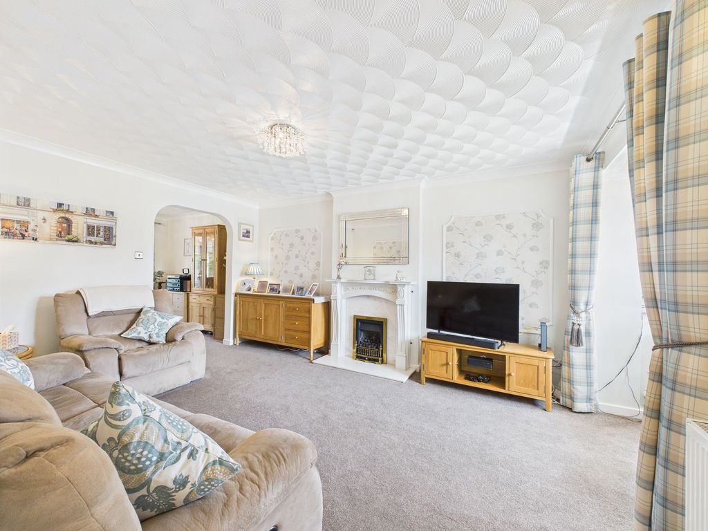 Property photo 2 of 30