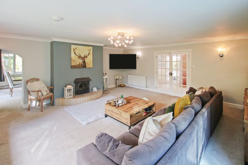 Property photo 2 of 40 Photo 21