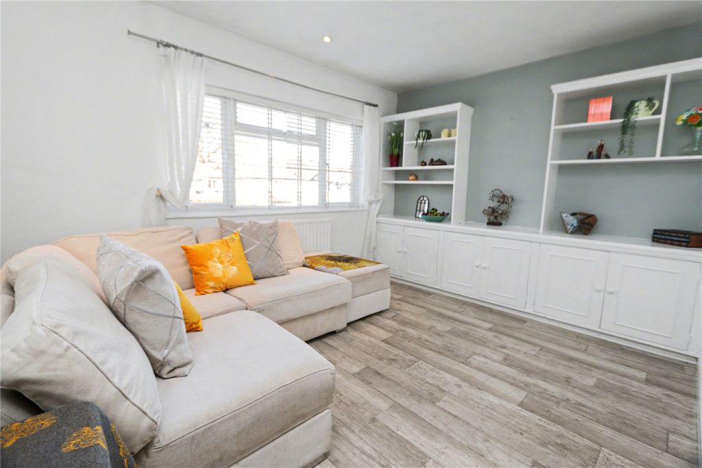 Property photo 2 of 10 Picture No. 22