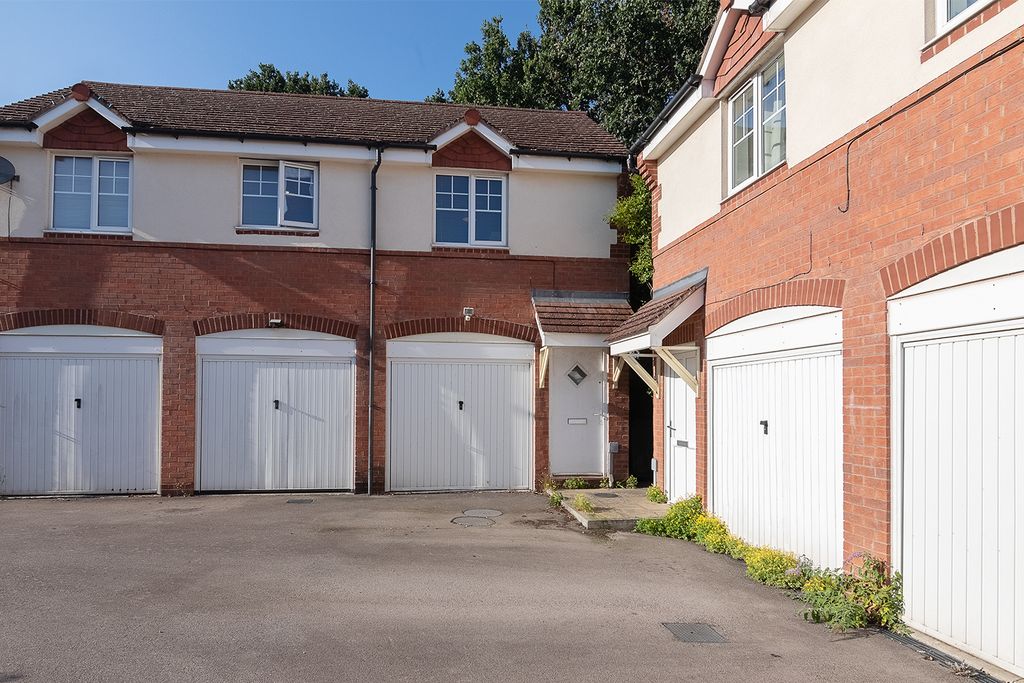 Property photo 1 of 30