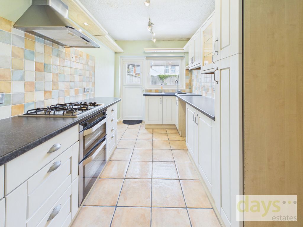 Property photo 2 of 16 Kitchen