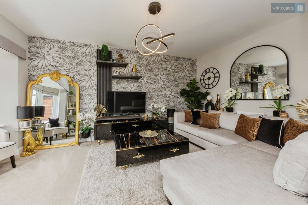 Property photo 3 of 42 Pbox-Img.Jpg