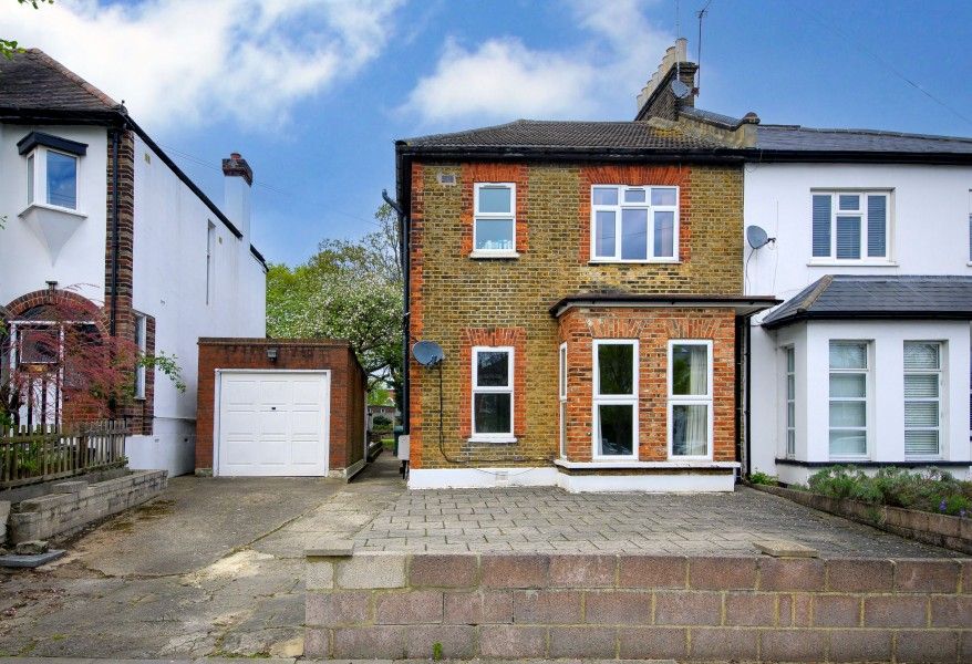 Property photo 1 of 18