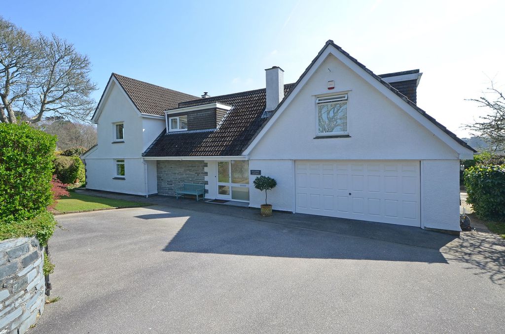Property photo 1 of 48