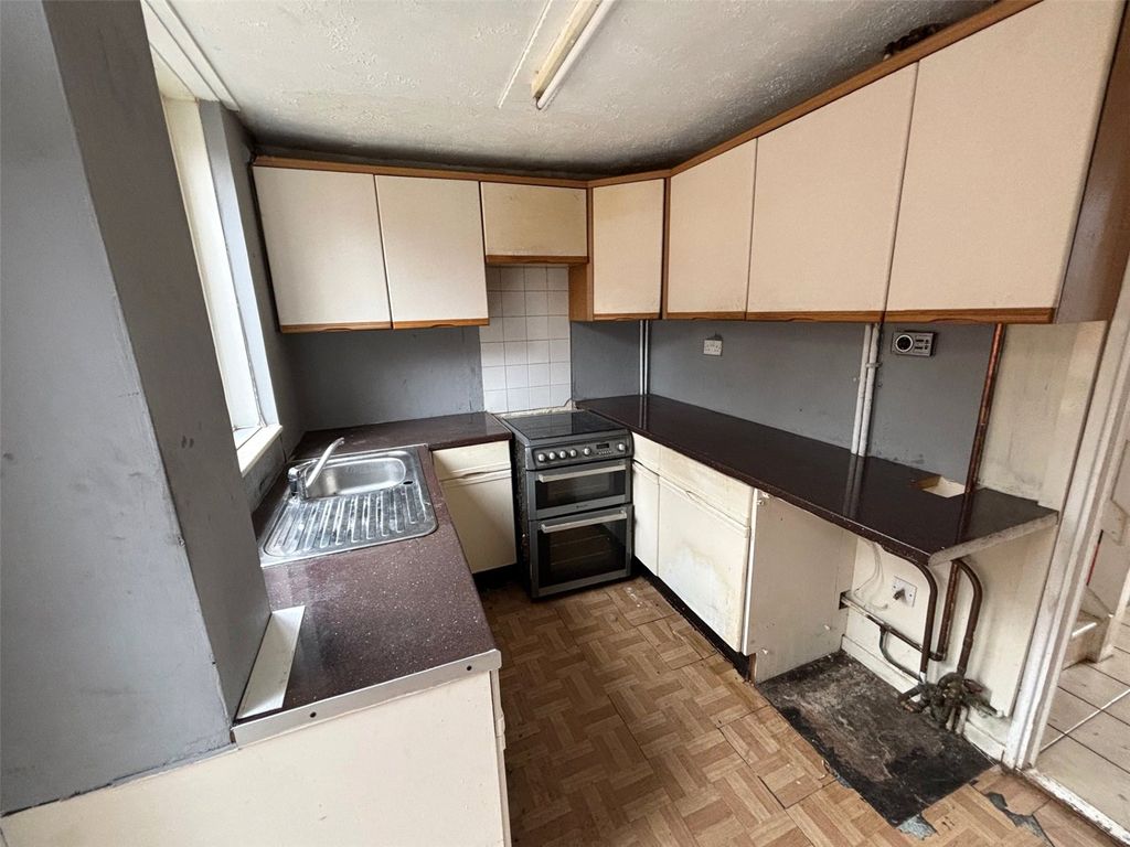 Property photo 3 of 10 Picture No. 11