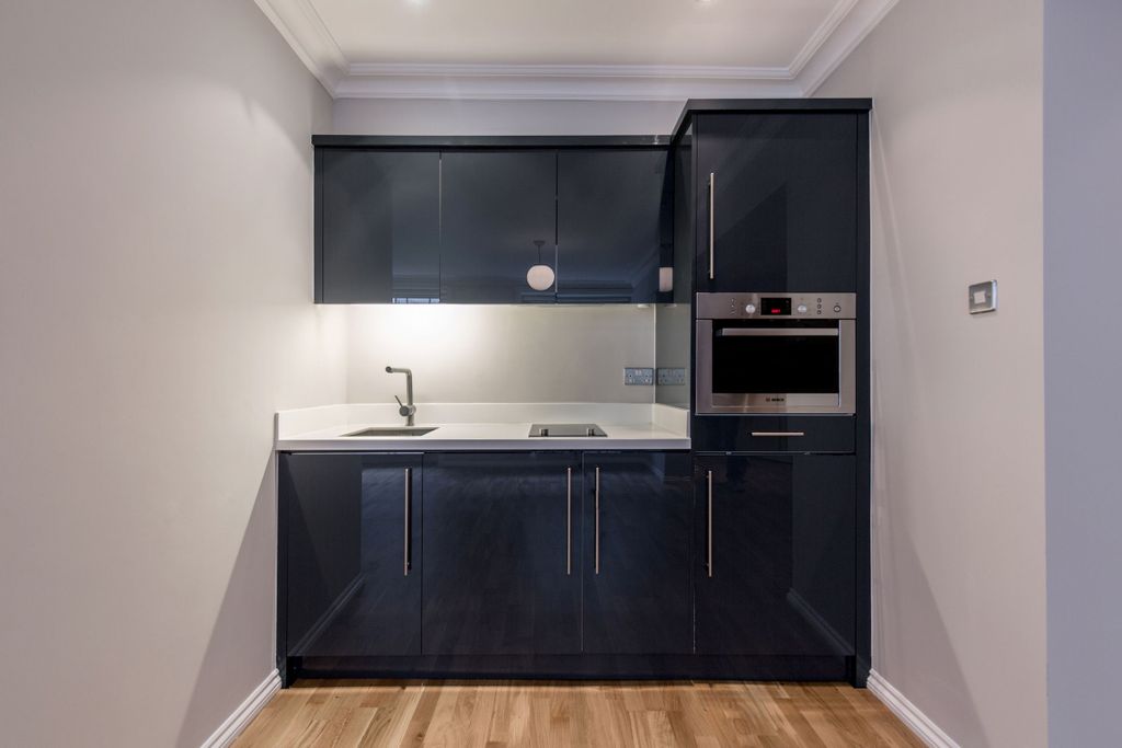 Property photo 1 of 19 Kitchen