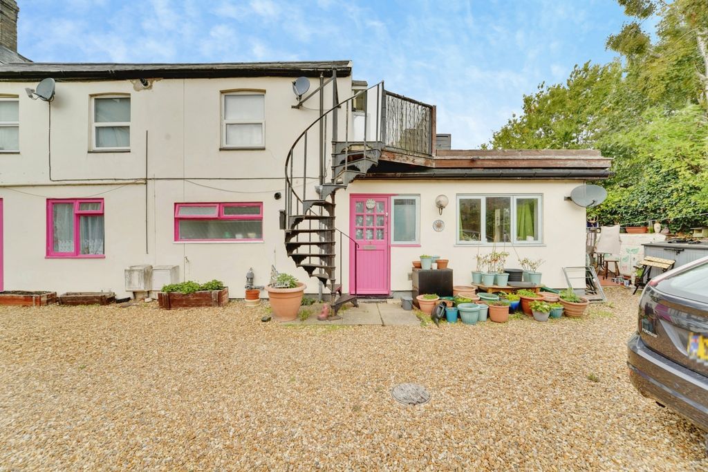 Property photo 1 of 12 Pbox-Img.Jpg