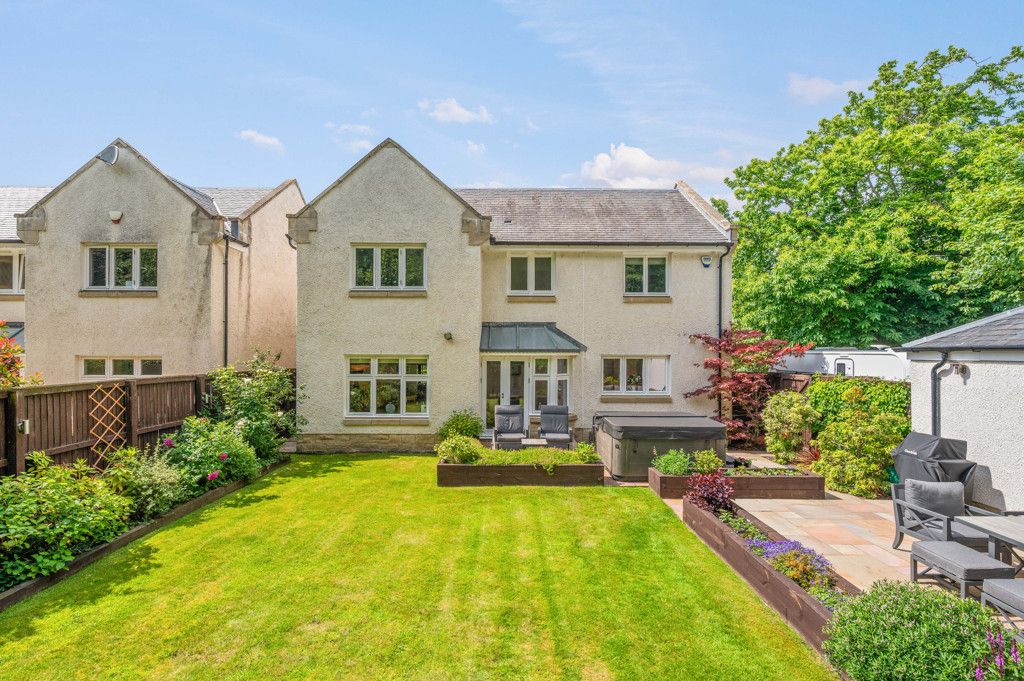 Property photo 3 of 53