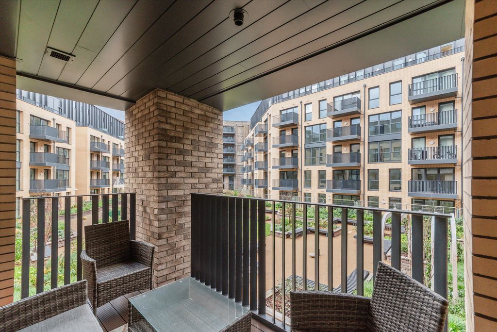 Property photo 3 of 10 Image