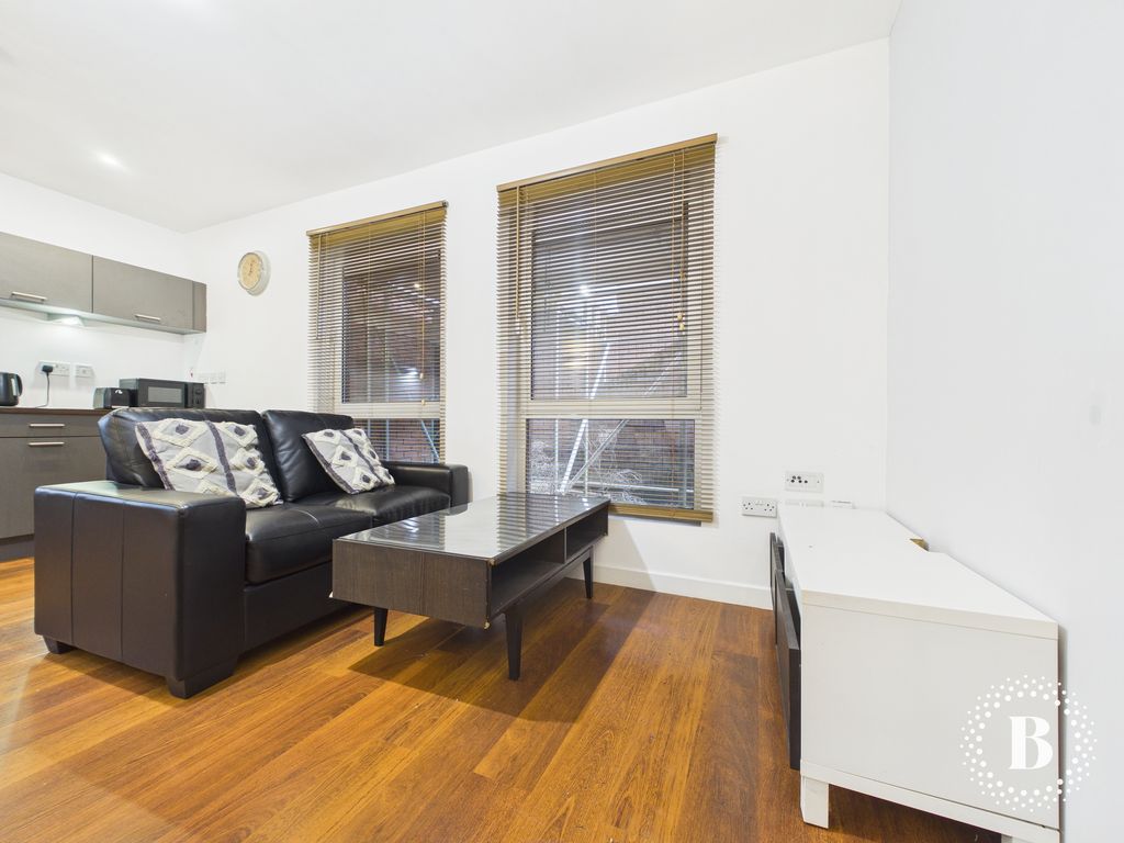 Property photo 3 of 9