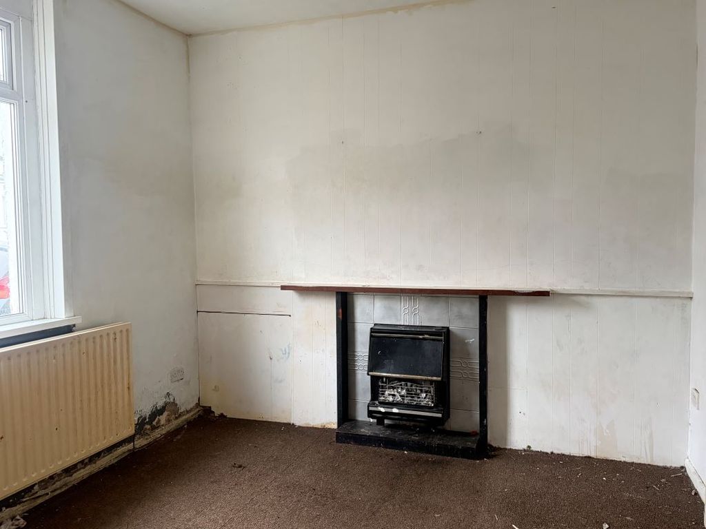 Property photo 3 of 25