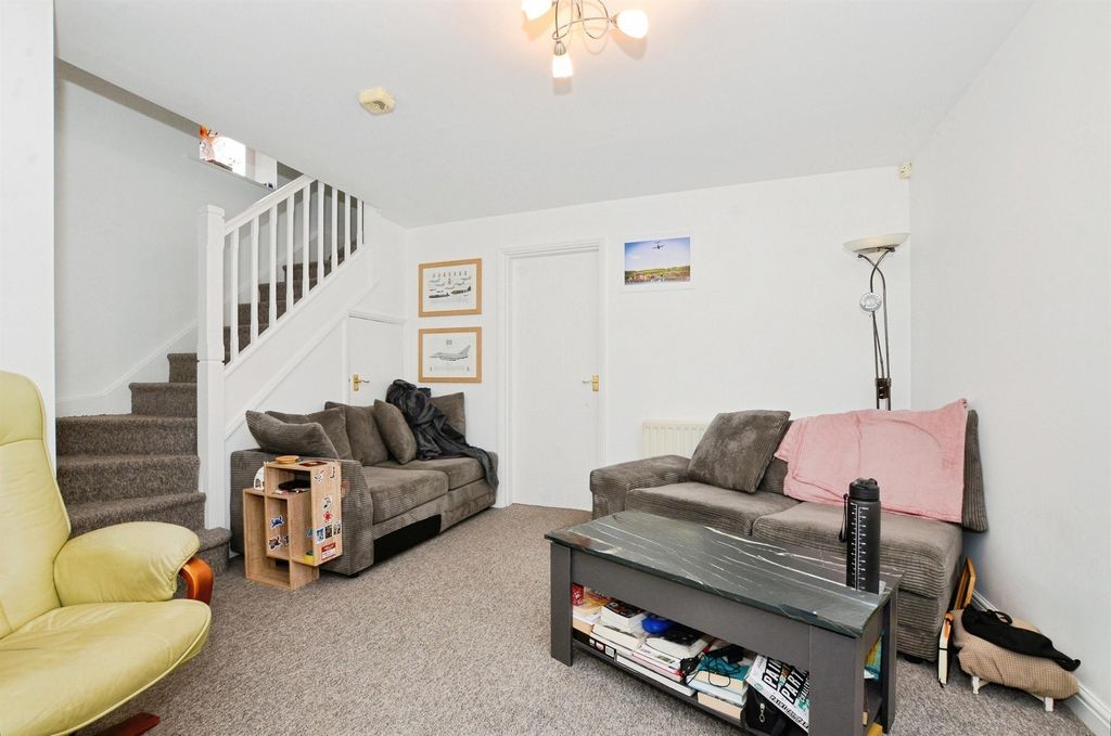 Property photo 3 of 20