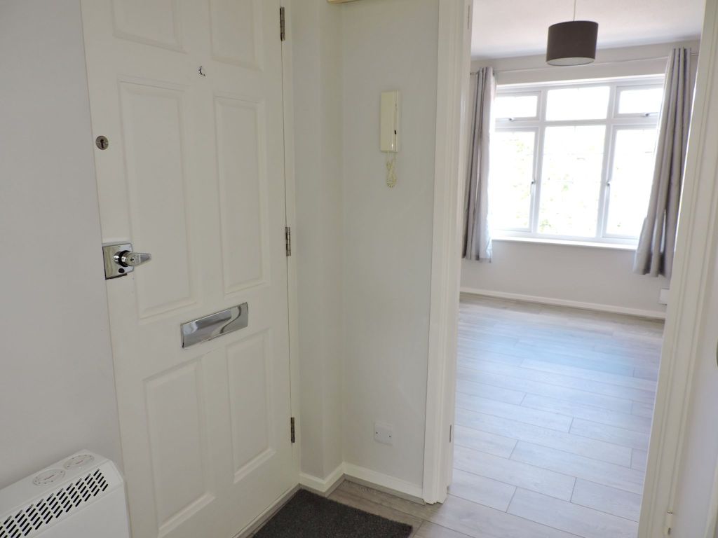 Property photo 2 of 13 Photograph 2