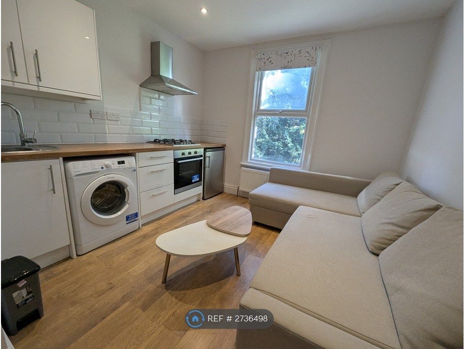 Property photo 2 of 30