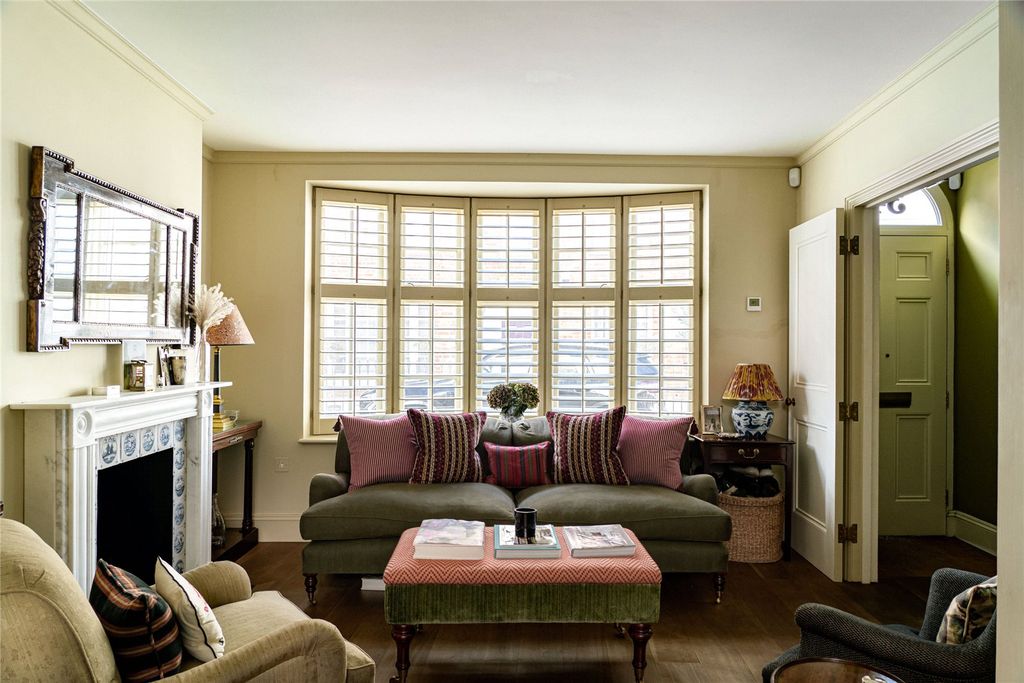 Property photo 2 of 15 Reception