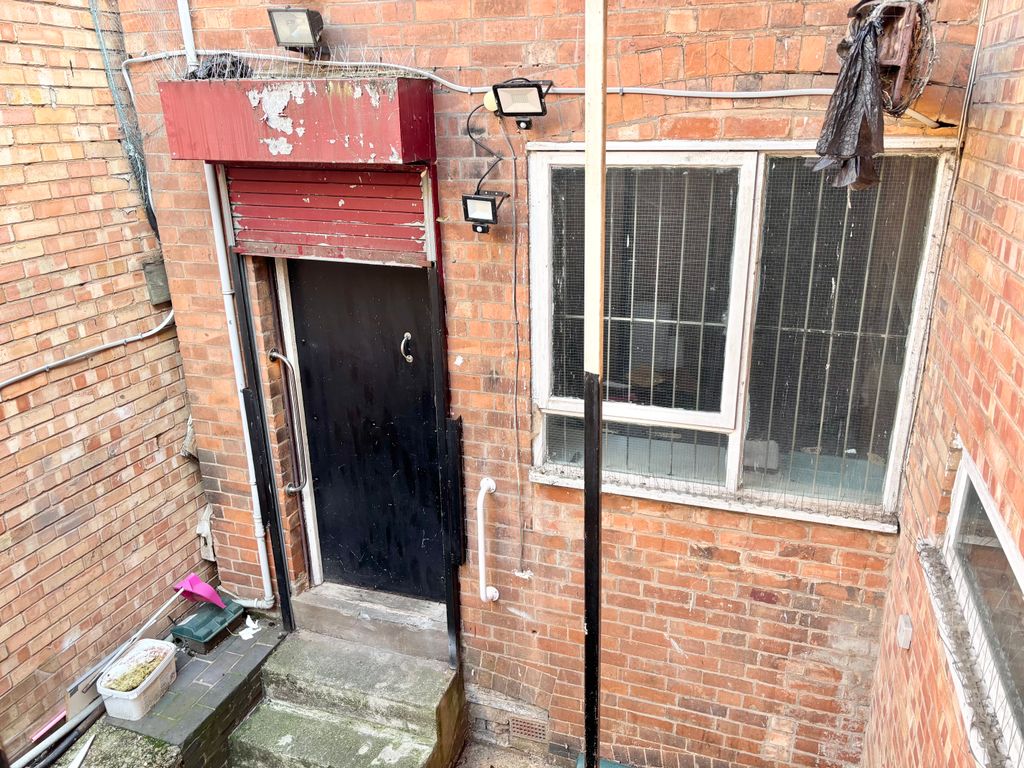 Property photo 1 of 4