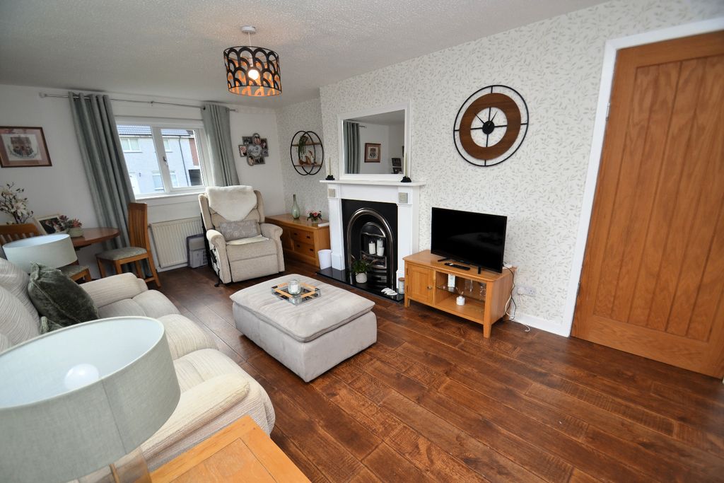 Property photo 3 of 15 4797365