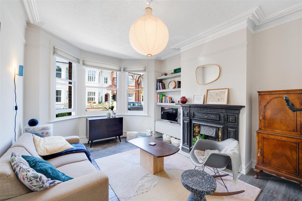 Property photo 2 of 9 A (3).Jpg