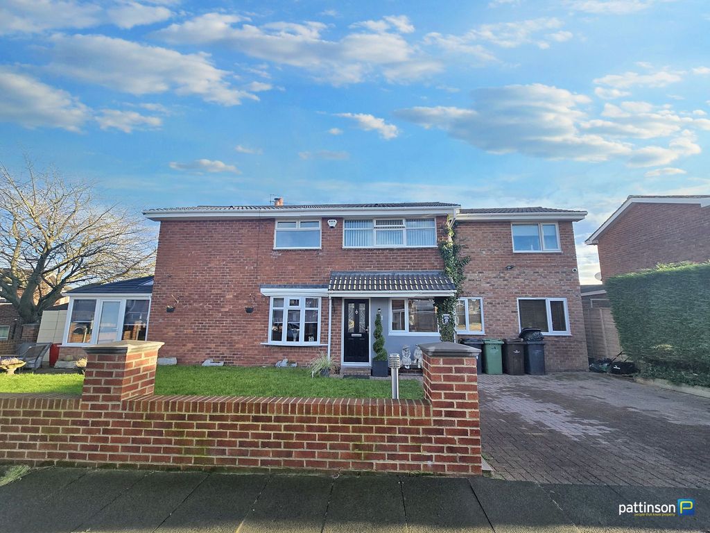 Property photo 1 of 25
