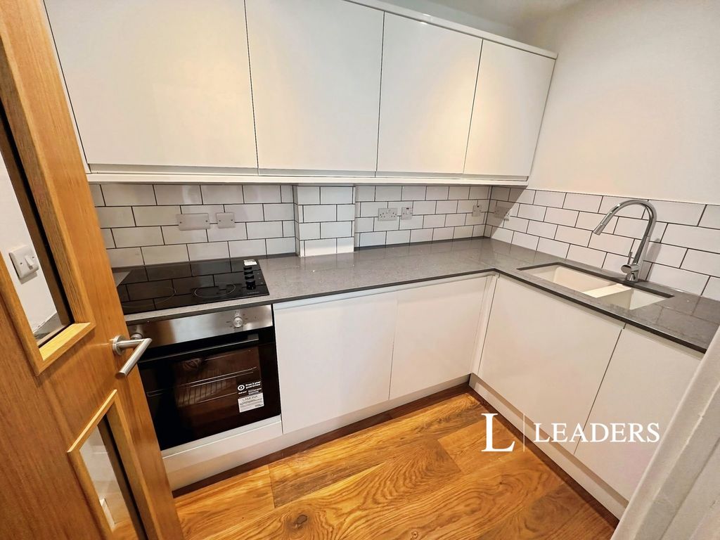 Property photo 1 of 9 Kitchen
