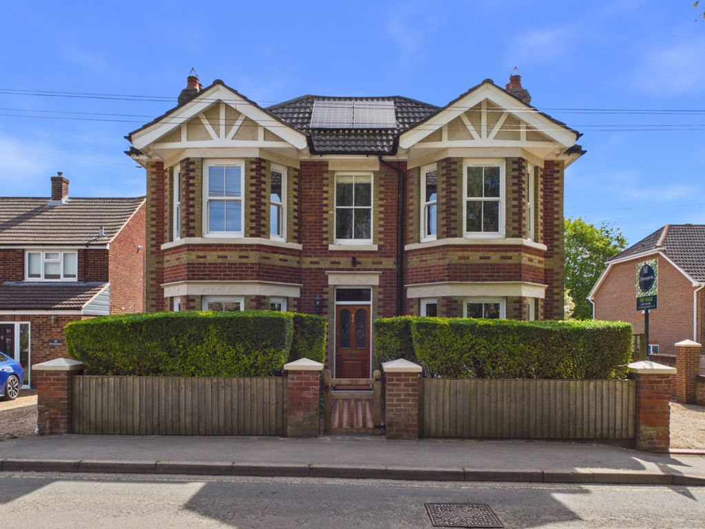 Property photo 1 of 21 4 Bedroom Detached Period House For Sale