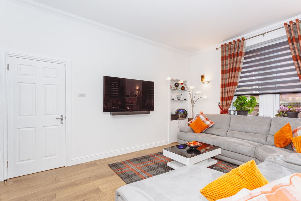 Additional image 10 of 3 bed flat for saleIrish Street, Dumfries DG1