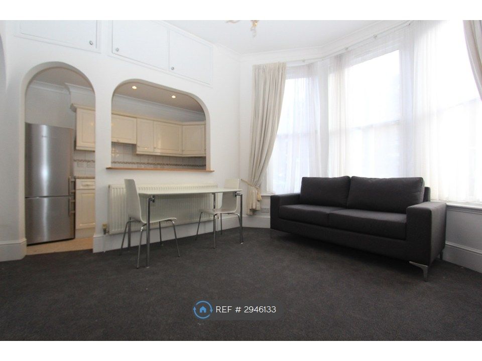 Property photo 3 of 19