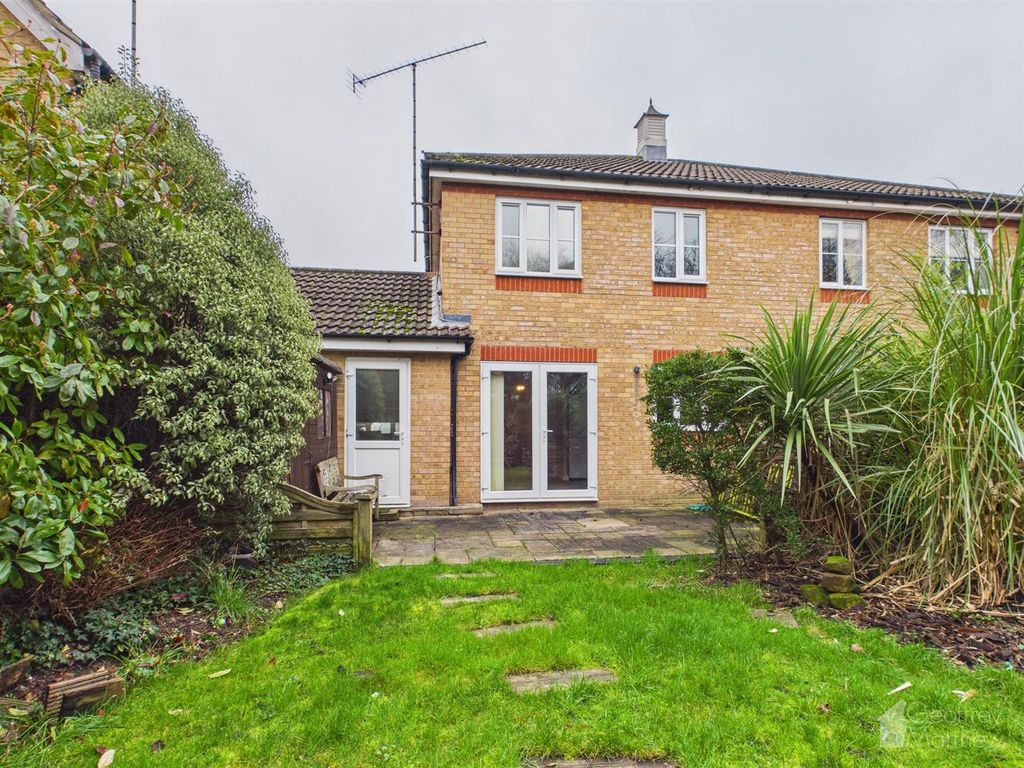 Property photo 2 of 12