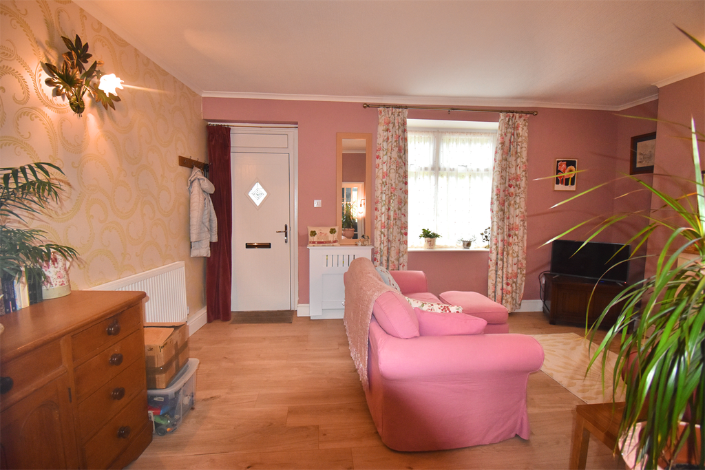 Property photo 3 of 15 Sitting Room