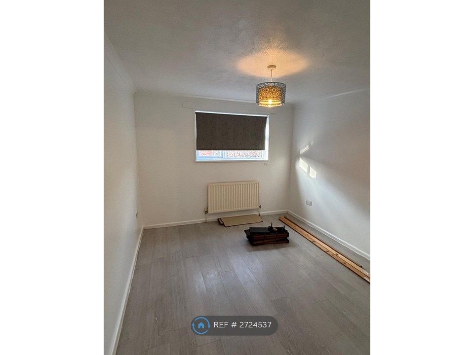 Property photo 3 of 3