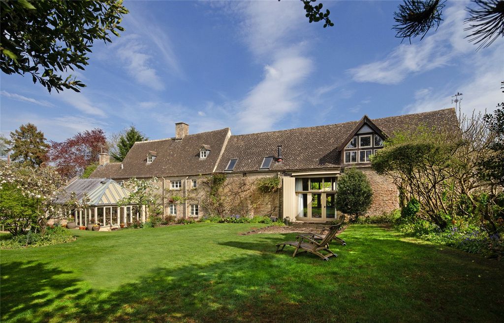 Property photo 1 of 16 Rear Elevation