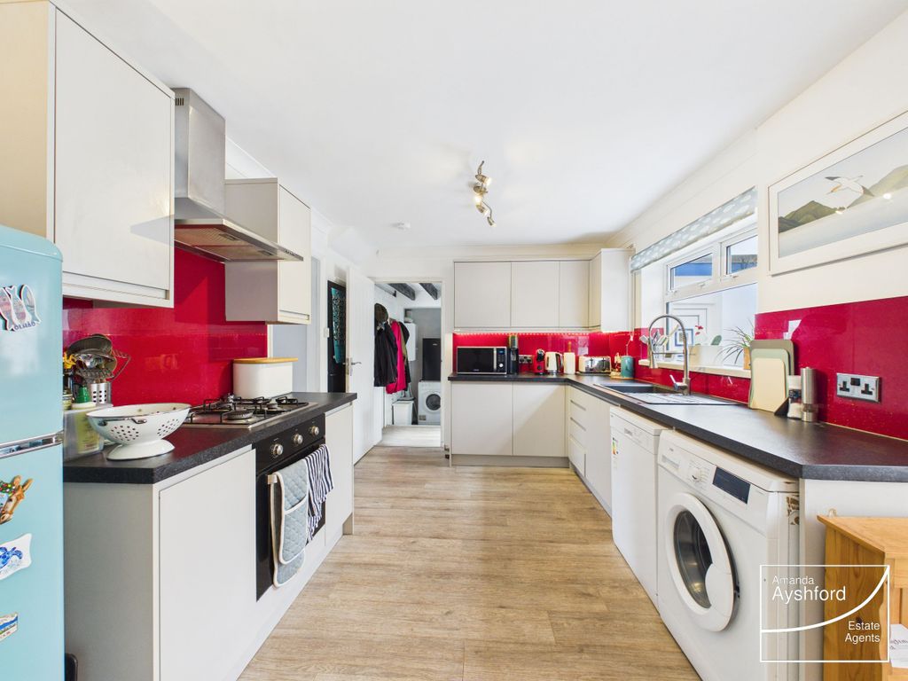 Property photo 3 of 29