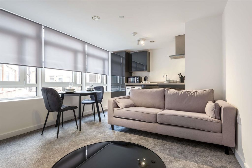 Property photo 1 of 9 d4Xirxielbfobmzscolv.Jpg