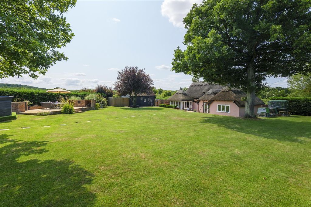 Property photo 3 of 32