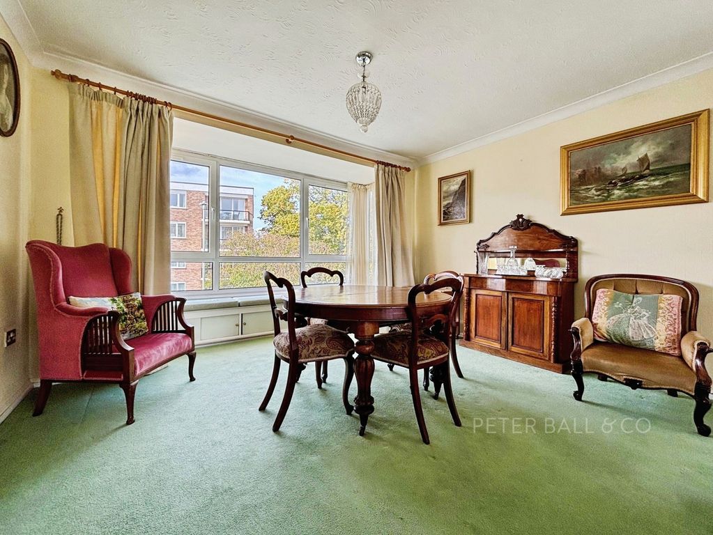 Property photo 3 of 15 Living Dining Room