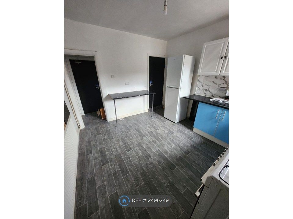 Property photo 1 of 35