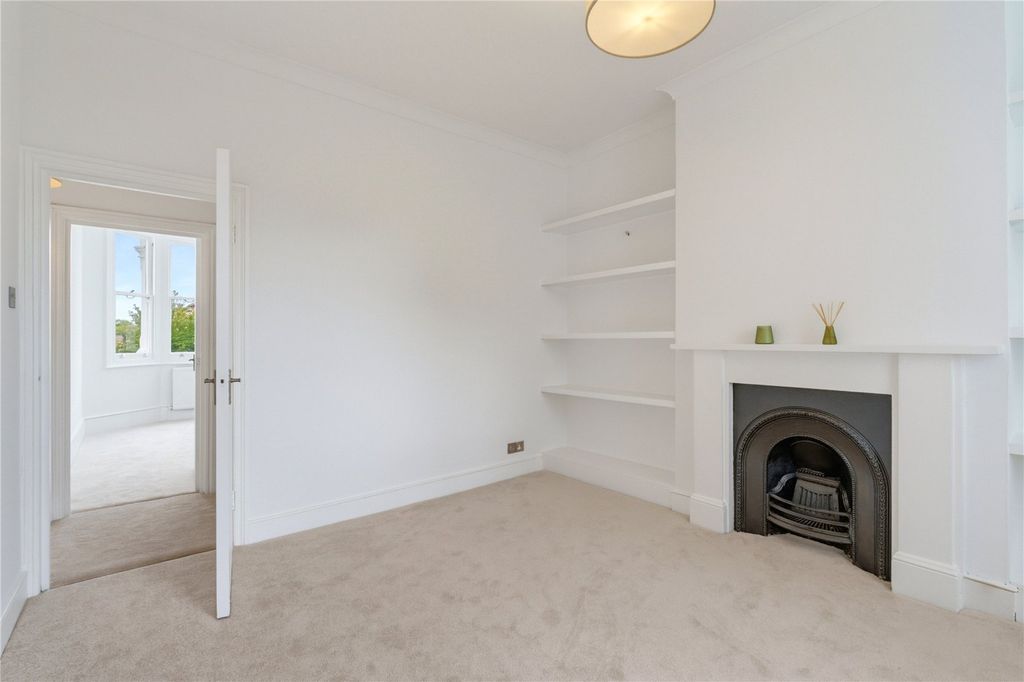 Property photo 3 of 10 Picture No. 09