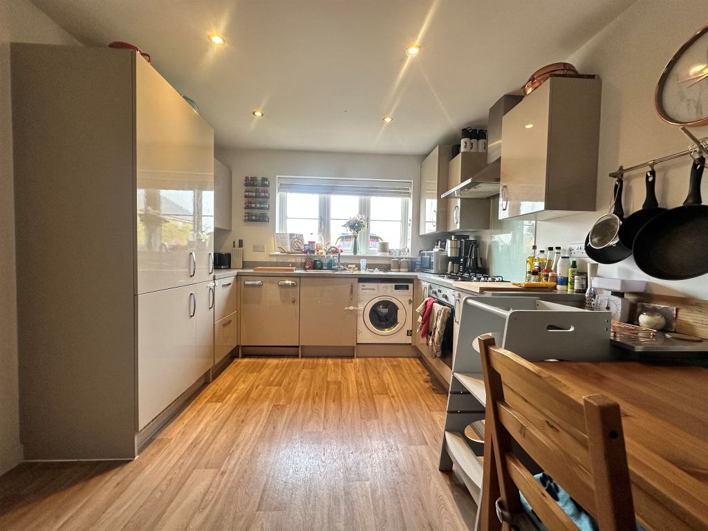 Property photo 2 of 6