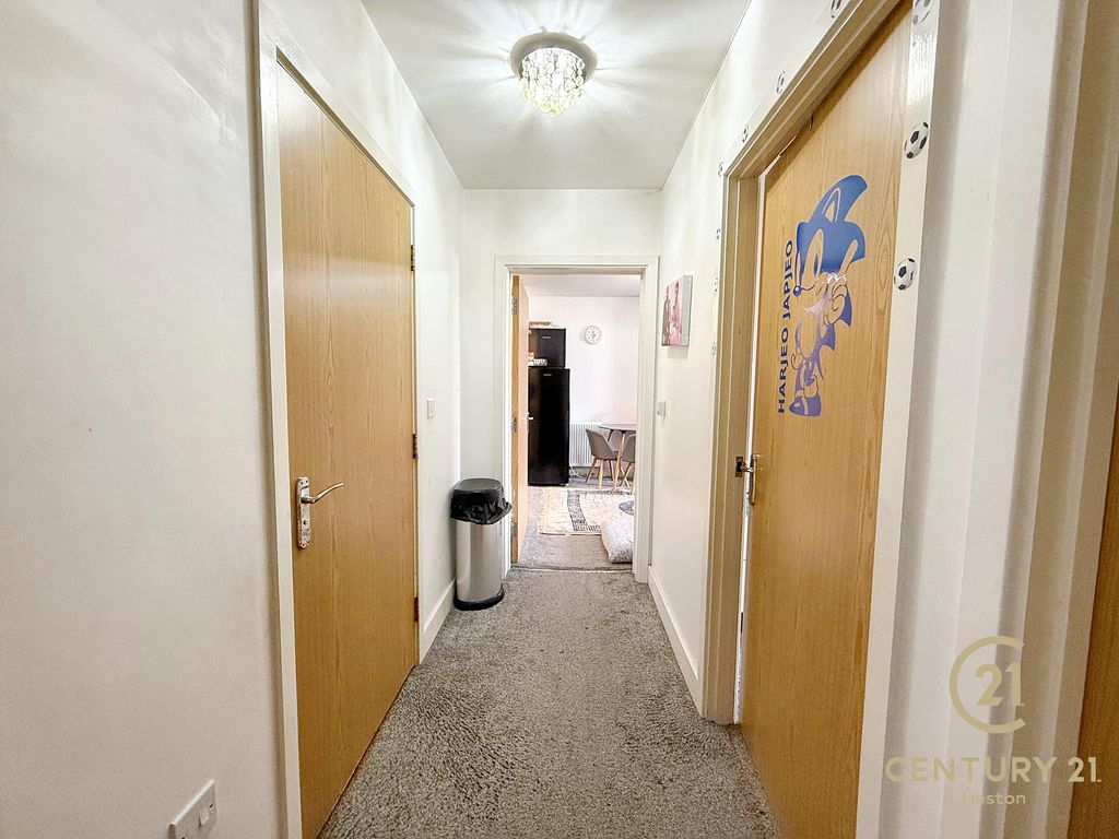 Property photo 2 of 19