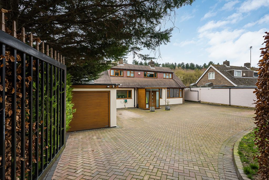 Property photo 2 of 30 Frontedited