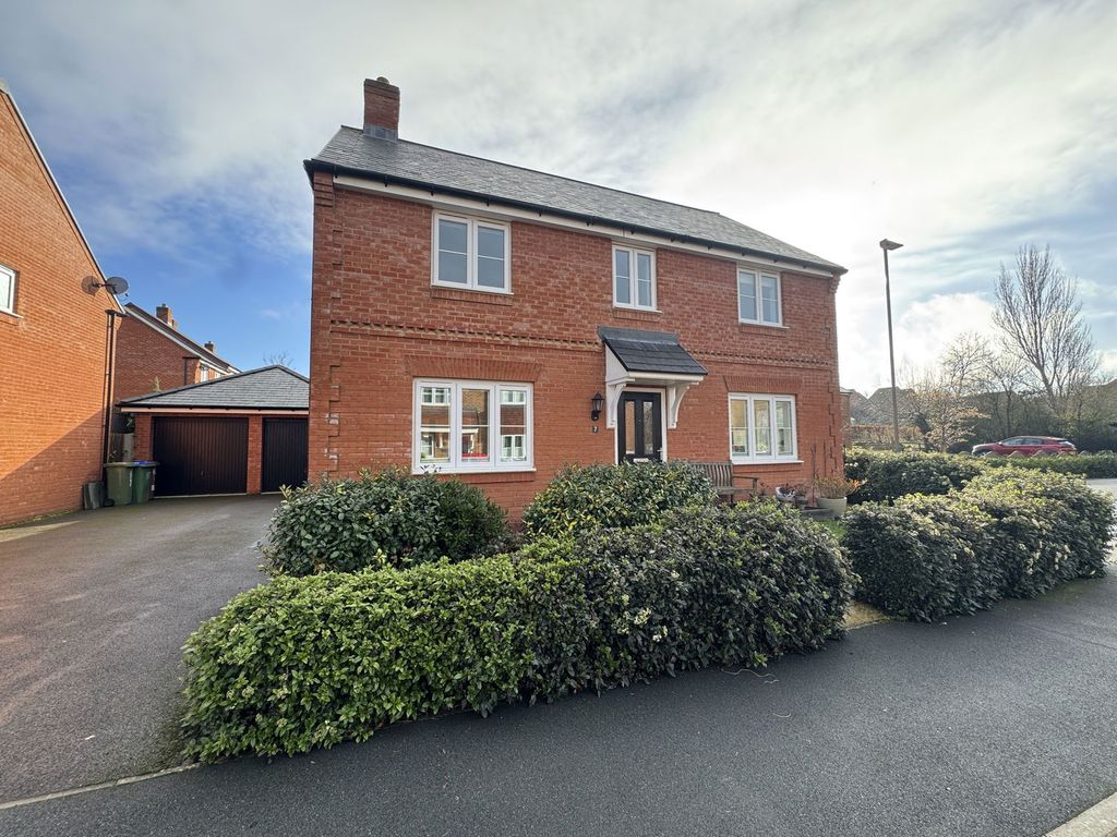 Property photo 1 of 21