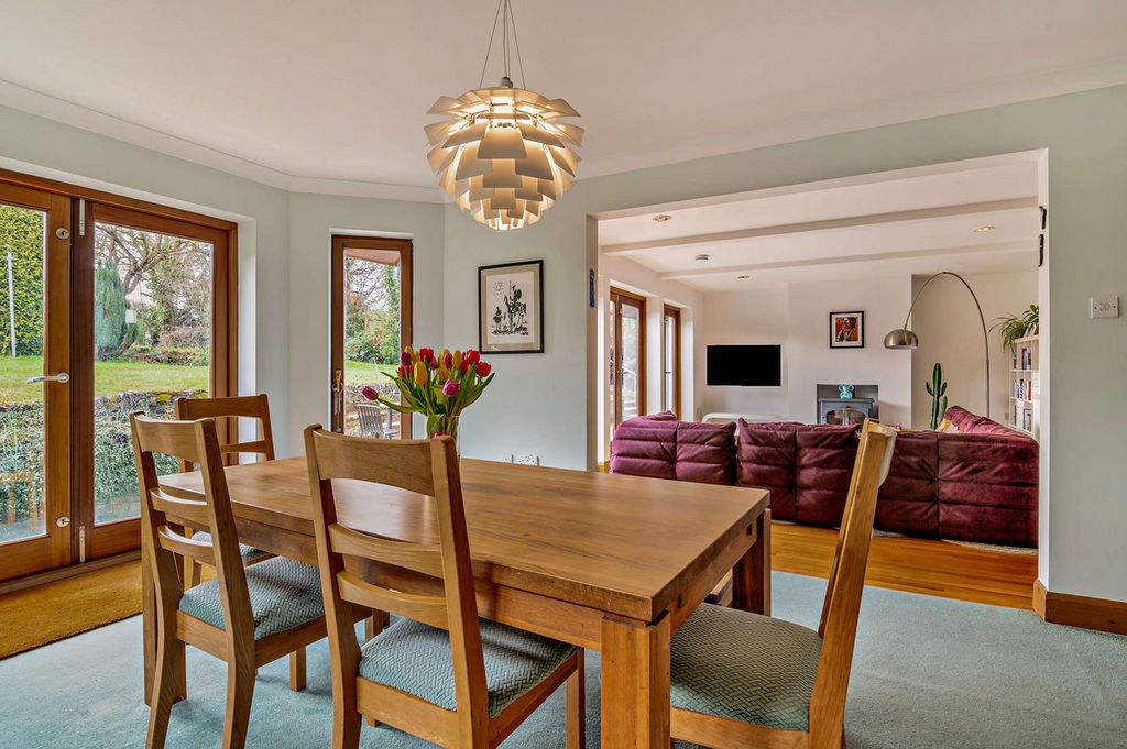 Property photo 3 of 41