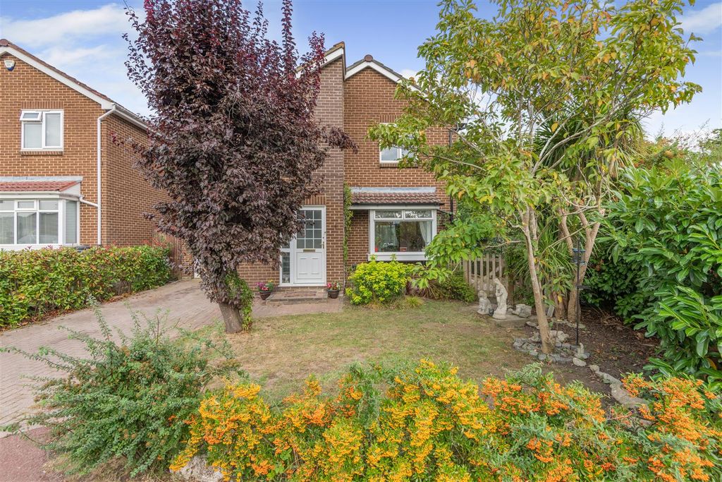 Property photo 1 of 20 8660344-Exterior01.Jpg