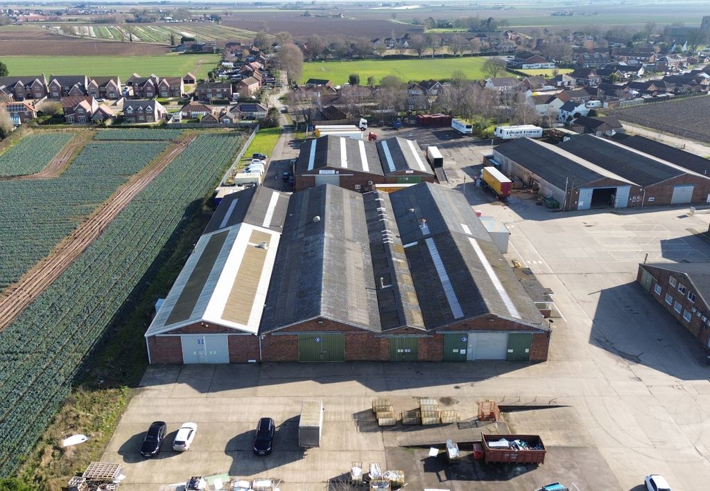 Property photo 2 of 6