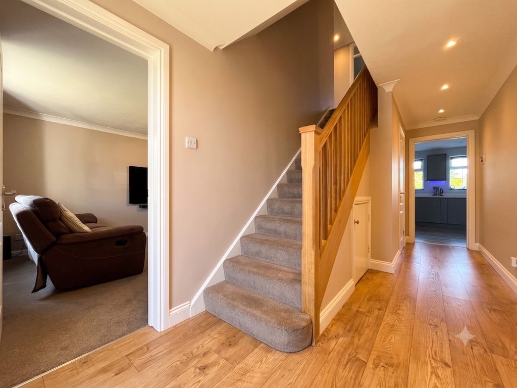 Property photo 3 of 31 5282112